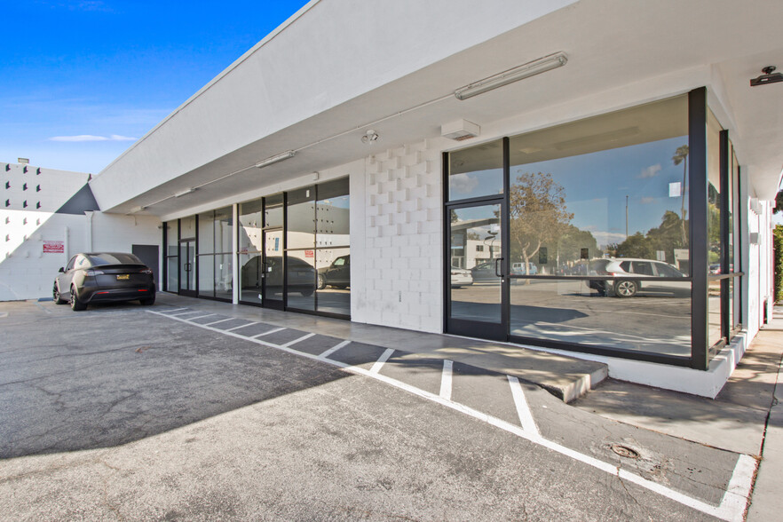 1302-1308 Pico Blvd, Santa Monica, CA for lease - Building Photo - Image 2 of 14