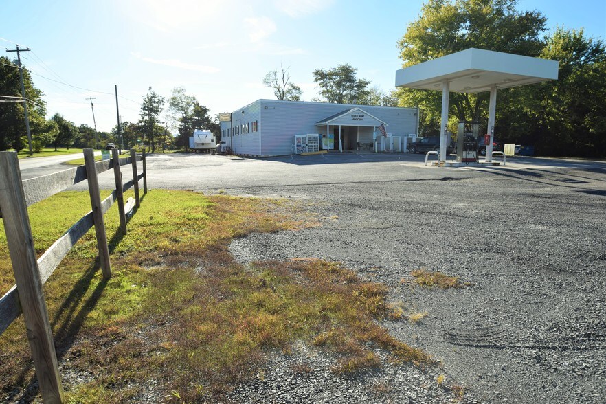 235 Rivermont Dr, Front Royal, VA for sale - Building Photo - Image 1 of 1