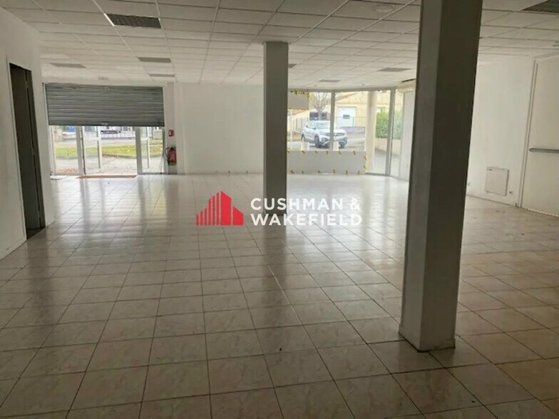 Office in Saint-Orens-de-Gameville for lease - Interior Photo - Image 3 of 4