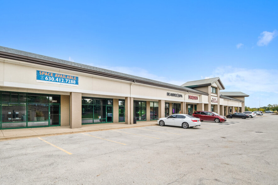 840-944 Roosevelt Rd, Glen Ellyn, IL for lease - Building Photo - Image 2 of 7