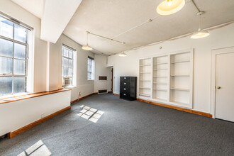 1621 Hennepin Ave, Minneapolis, MN for lease Interior Photo- Image 1 of 6