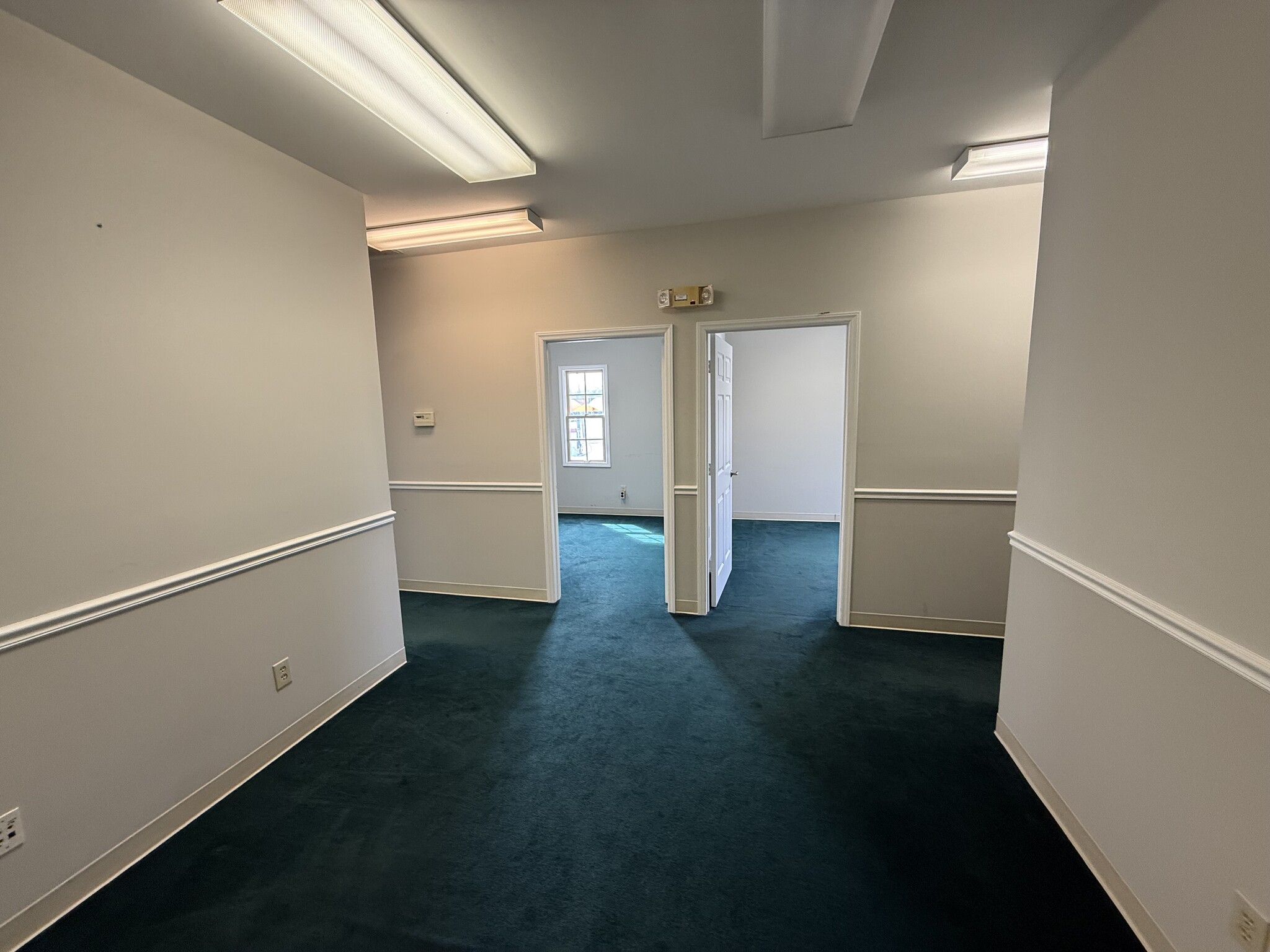 707 Westchester Dr, High Point, NC for lease Interior Photo- Image 1 of 5
