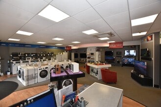 2-5 Galloway Ct, Falkirk for lease Interior Photo- Image 2 of 5