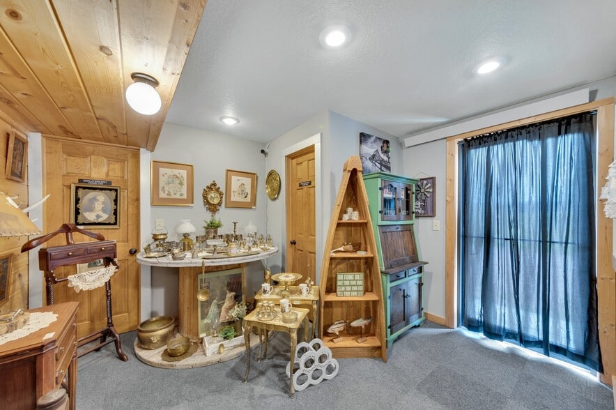 710 Tenaya St, Hermosa, SD for sale - Building Photo - Image 3 of 24