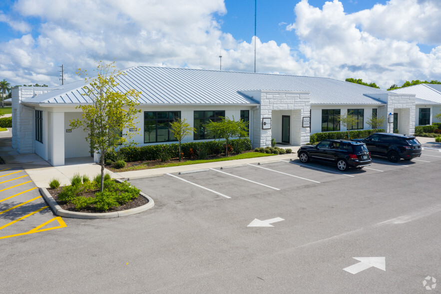 15900 Old US Highway 41, Naples, FL for lease - Building Photo - Image 1 of 13