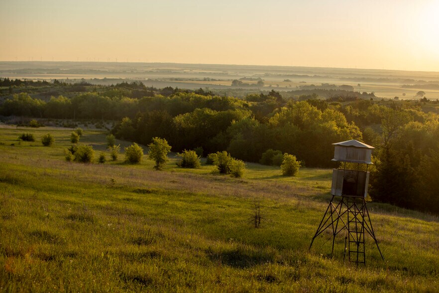 250 Ute Rd, Delphos, KS for sale - Primary Photo - Image 1 of 16