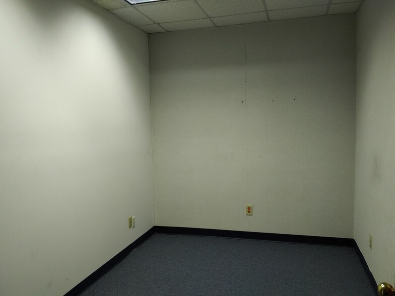 1007 Skyway Dr Monroe Nc 28110 Medical Office For Lease On Photo Of 1st Floor Ste D