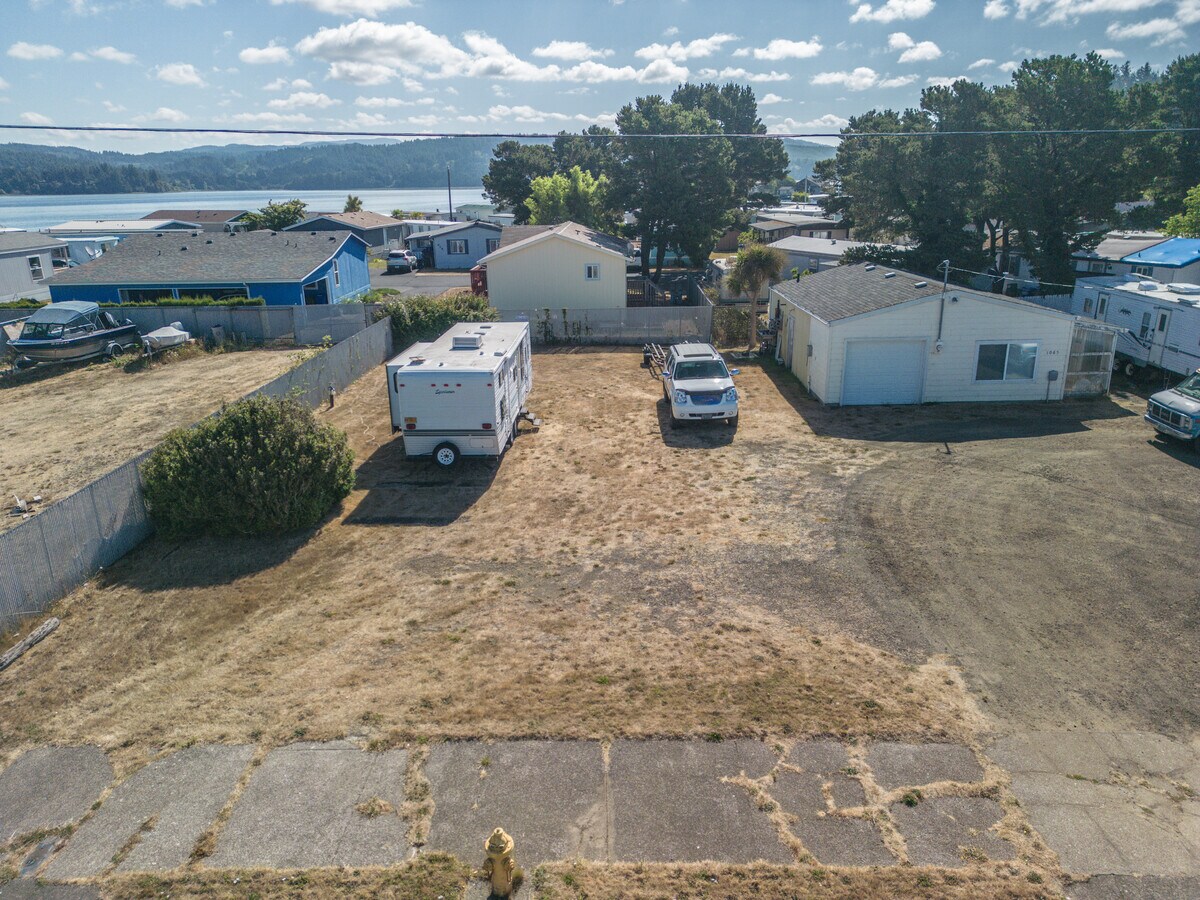 10451085 NE Mill St, Waldport, OR 97394 Land for Sale