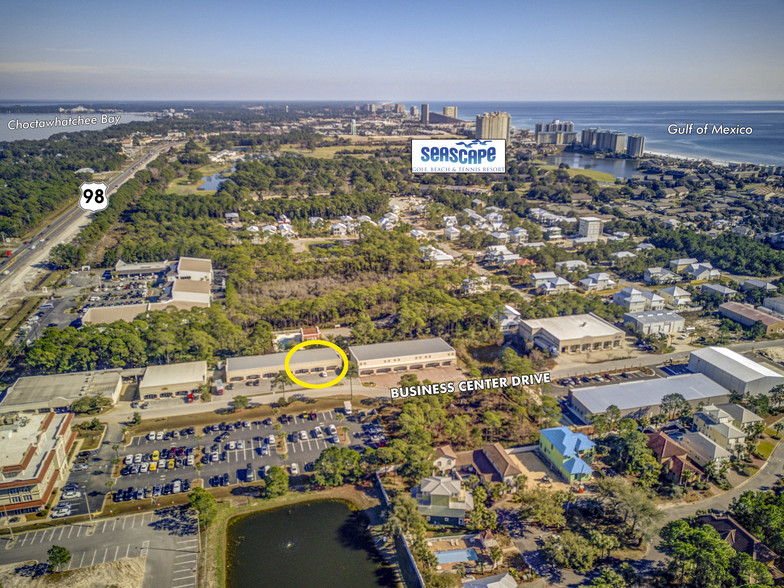 101 Business Centre Dr, Miramar Beach, FL for lease - Building Photo - Image 3 of 13