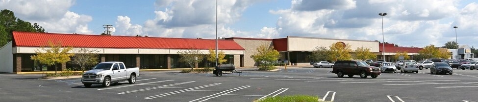 2740-2830 E Pinetree Blvd, Thomasville, GA for lease - Building Photo - Image 2 of 2