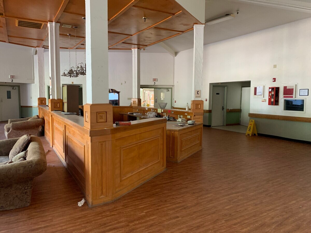 View Photo