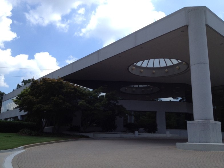 2060 Mount Paran Rd NW, Atlanta, GA for lease - Building Photo - Image 3 of 8