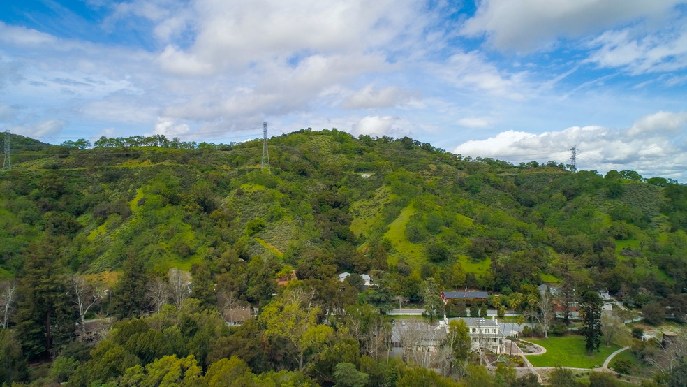 21292 Bertram Rd, San Jose, CA for sale - Primary Photo - Image 1 of 9