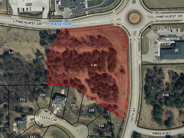 Pinehurst Dr, Basehor, KS 66007