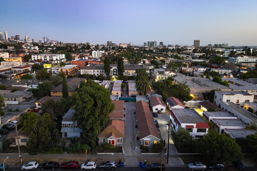 4124-4126 1/2 Monroe St, Los Angeles, CA for sale - Building Photo - Image 2 of 21