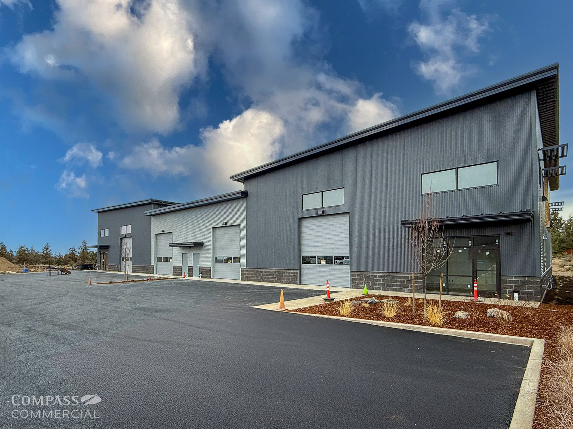 63625 Old Deschutes Rd, Bend, OR for lease Building Photo- Image 1 of 6