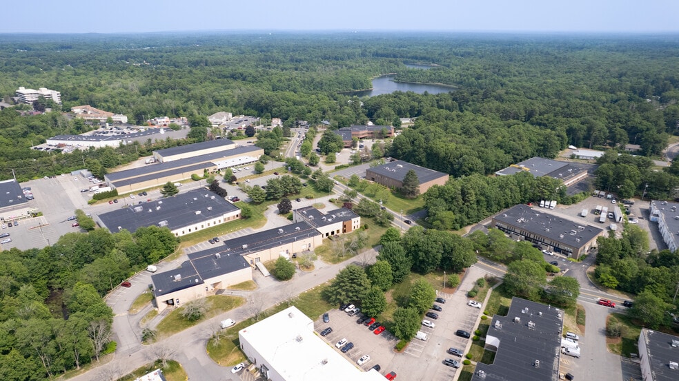 40 Reservoir Park Dr, Rockland, MA for lease - Building Photo - Image 3 of 11