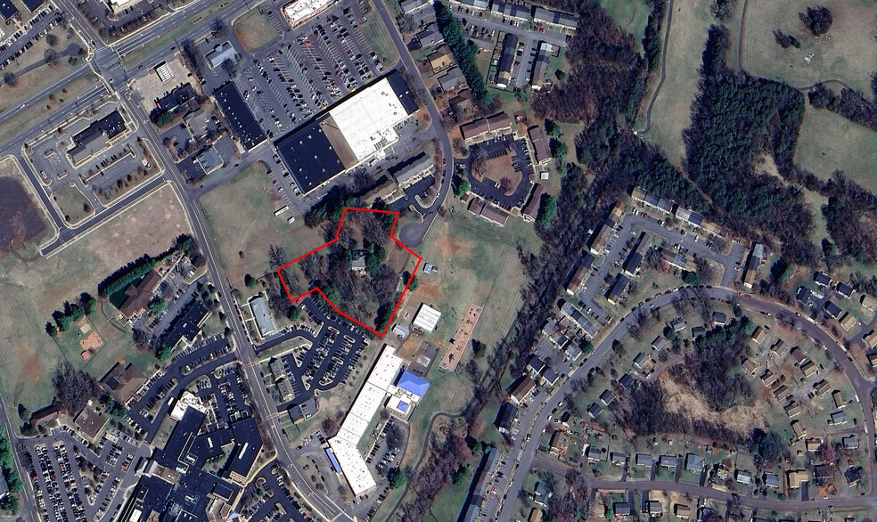 400 Meadowbrook Dr, Culpeper, VA for sale - Building Photo - Image 2 of 2