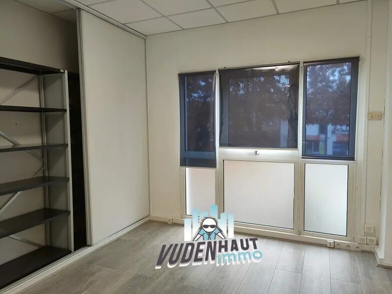 Office in Toulouse for lease - Interior Photo - Image 3 of 9