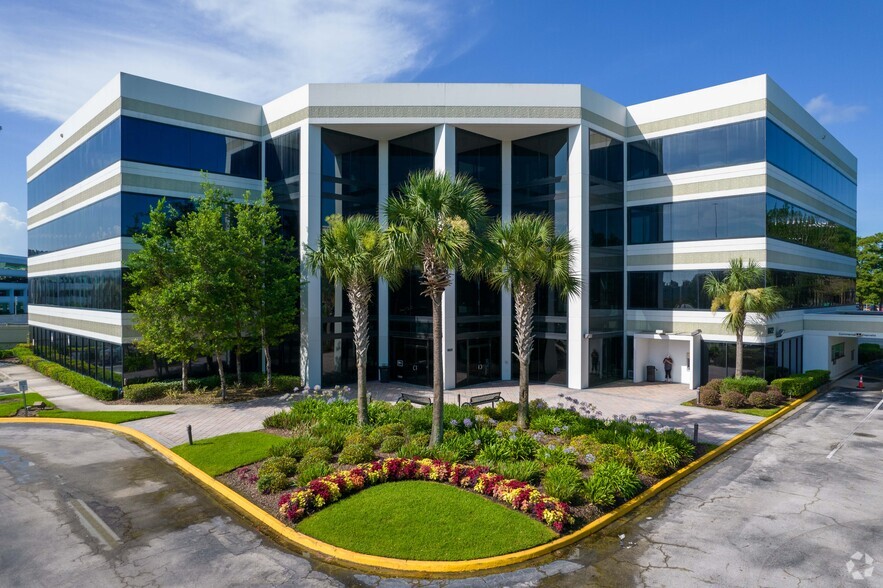 6622 S Southpoint Dr, Jacksonville, FL for lease - Primary Photo - Image 1 of 11