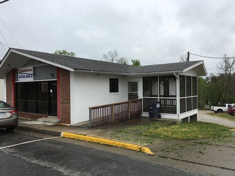 120 2nd St, Amherst, VA for sale - Primary Photo - Image 1 of 1