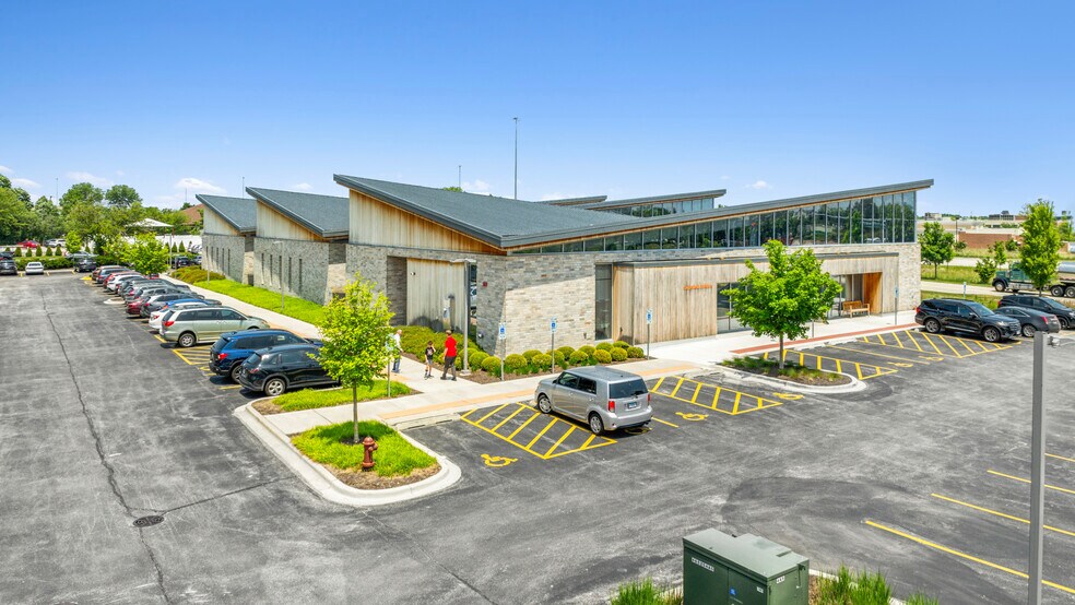 7600 County Line Rd, Burr Ridge, IL for sale - Building Photo - Image 3 of 15