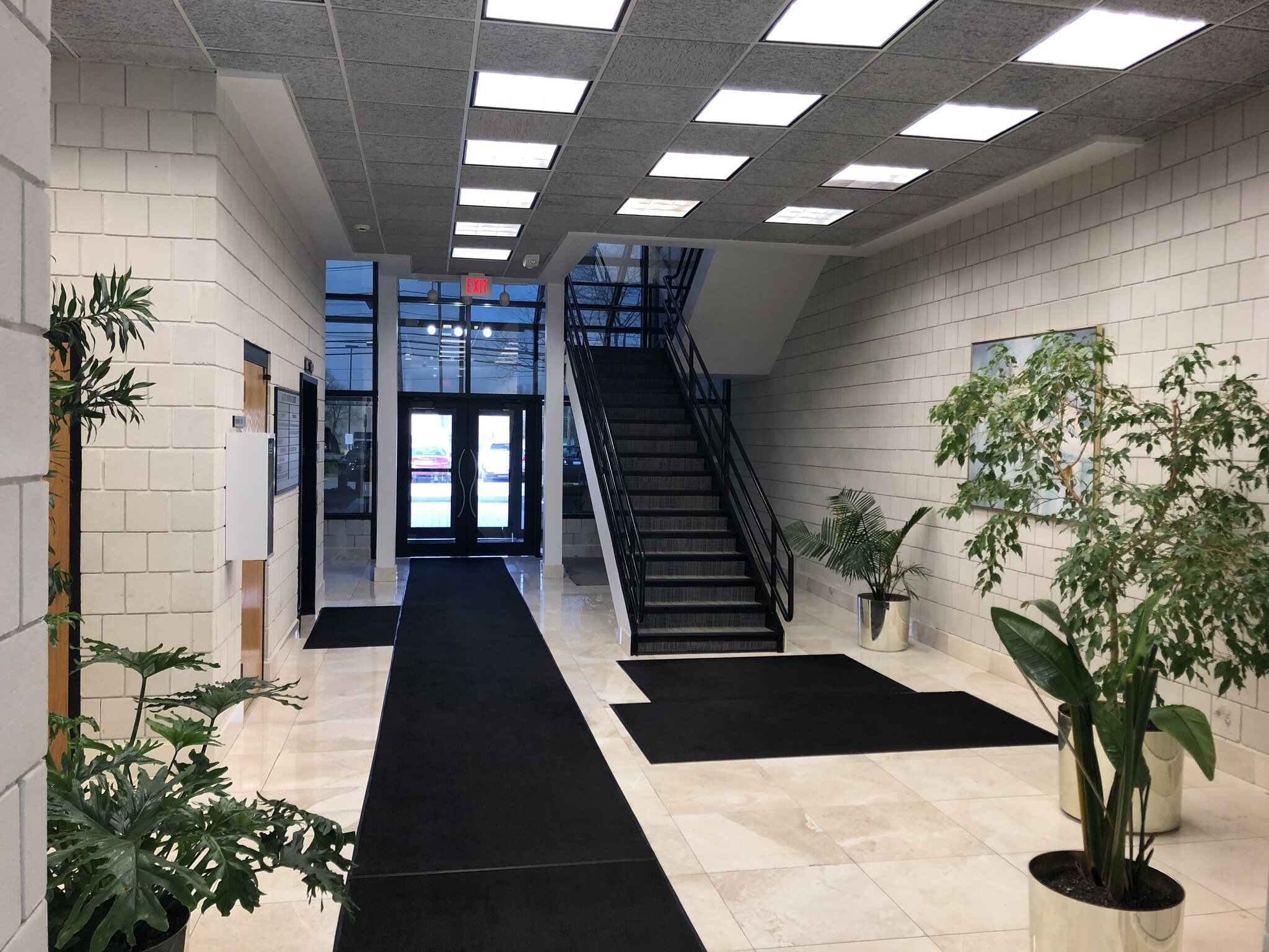 3136 S Winton Rd, Rochester 14623 South Winton Court