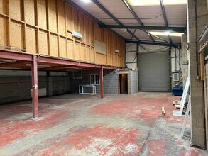 1 Derwent Rd, Malton for lease Interior Photo- Image 1 of 6