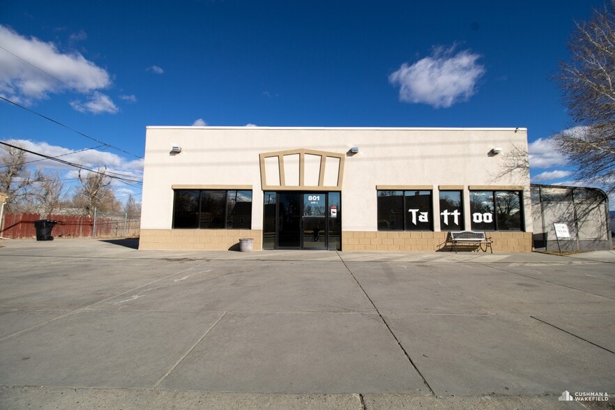 801 N Center St, Casper, WY for sale - Building Photo - Image 2 of 9
