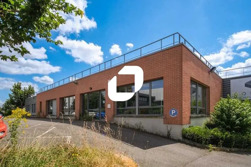 Office in Le Mesnil-Amelot for lease Building Photo- Image 1 of 17