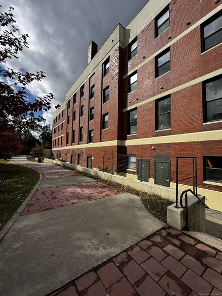 1435 State St, New Haven, CT for sale - Building Photo - Image 3 of 20