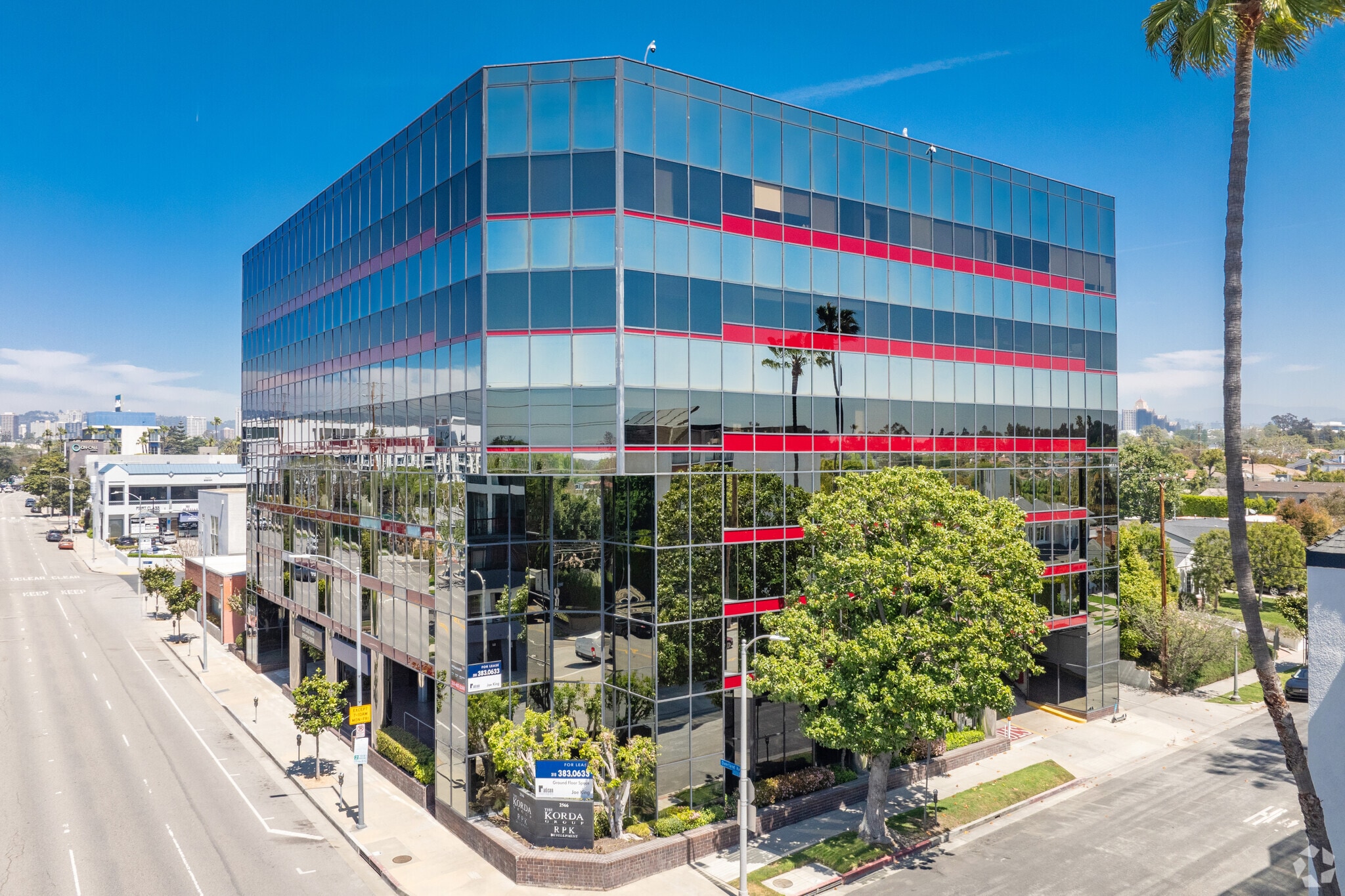 2566 Overland Ave, Los Angeles, CA for lease Primary Photo- Image 1 of 62