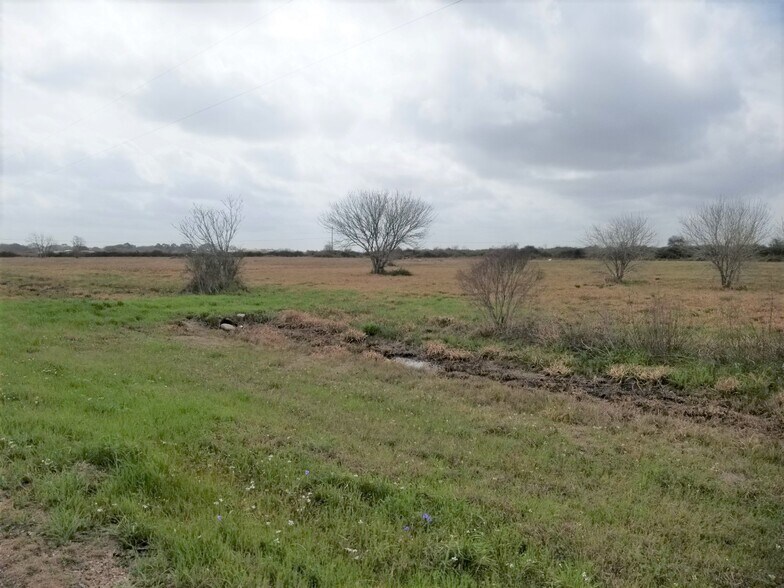 Hwy 90 A, Lissie, TX 77454