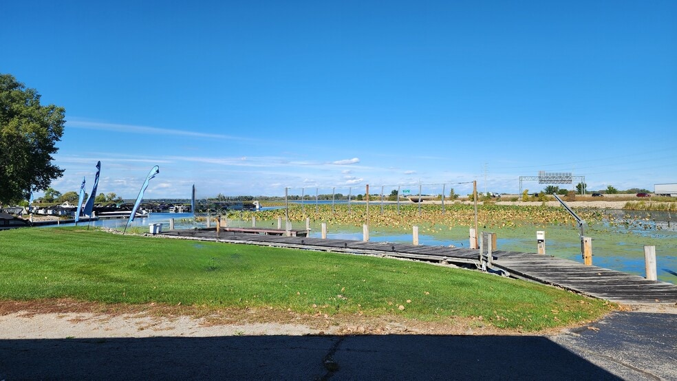 2187 Abraham Ln, Oshkosh, WI for lease - Other - Image 3 of 3