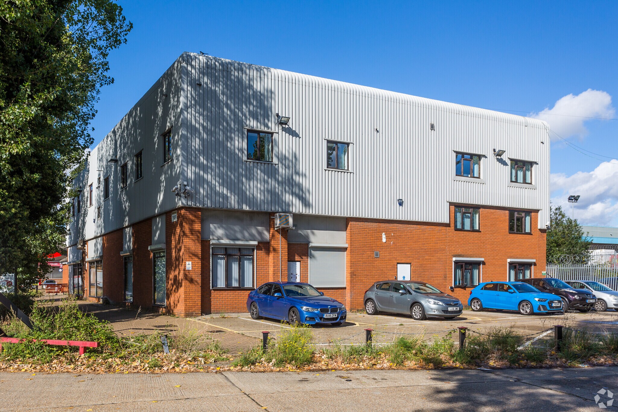 712 London Rd, Grays for lease Primary Photo- Image 1 of 4