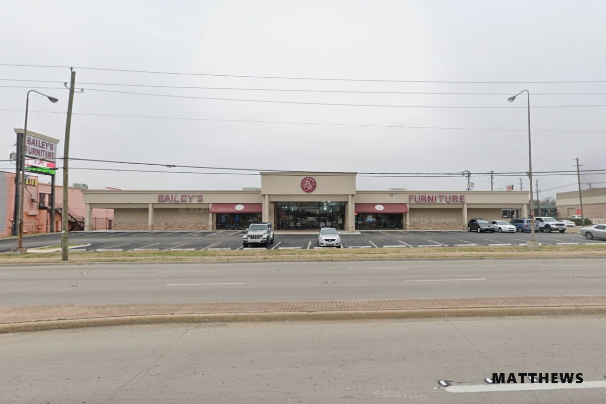 3910 W Camp Wisdom Rd, Dallas, TX for lease Building Photo- Image 1 of 5