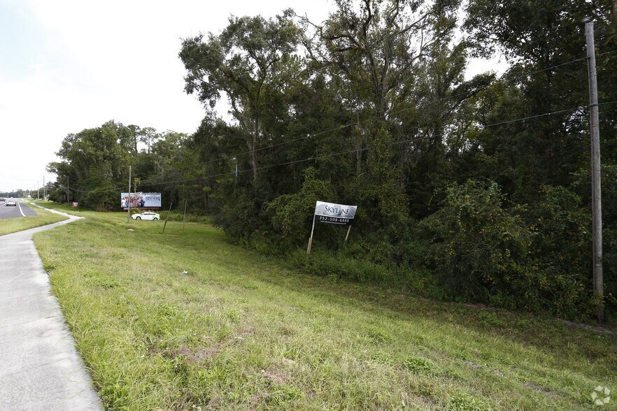 17120 Cortez, Brooksville, FL for sale - Primary Photo - Image 1 of 1