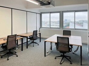 Flex in Nanterre for sale Interior Photo- Image 2 of 5