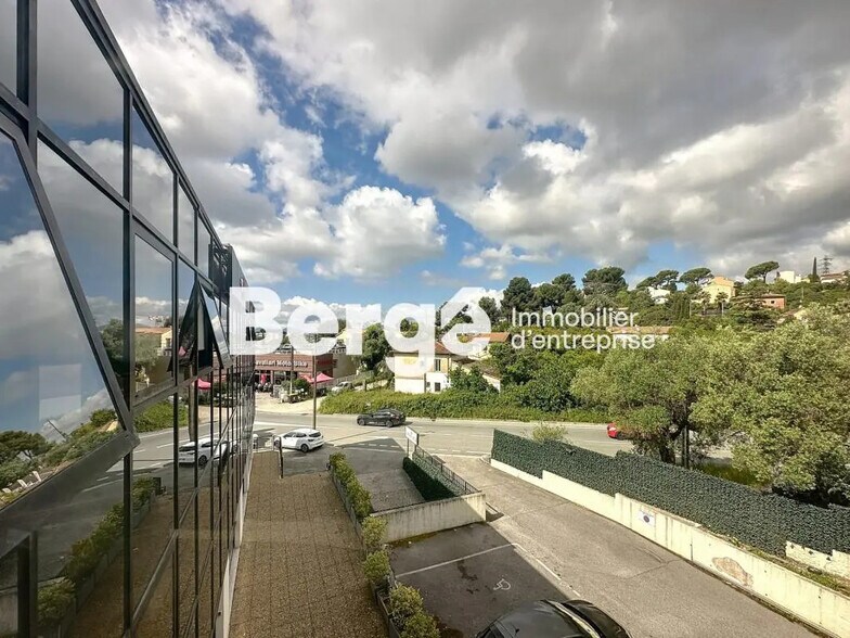Office in Mougins for lease - Building Photo - Image 3 of 11