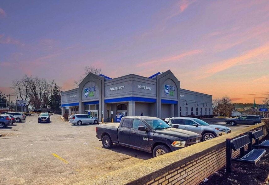 2401 Genesee St, Cheektowaga, NY for sale - Building Photo - Image 2 of 4