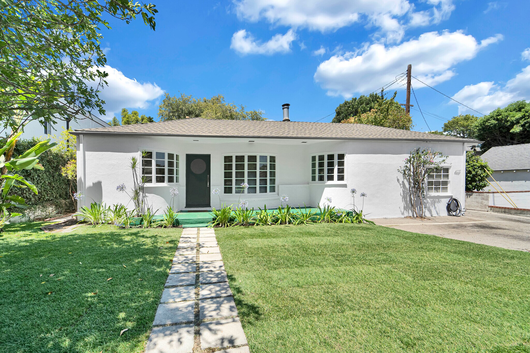 4227 Van Nuys Blvd, Sherman Oaks, CA for sale Primary Photo- Image 1 of 25