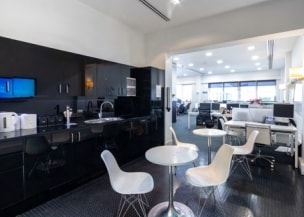 Anchor And Hope Ln, London for sale Interior Photo- Image 1 of 1