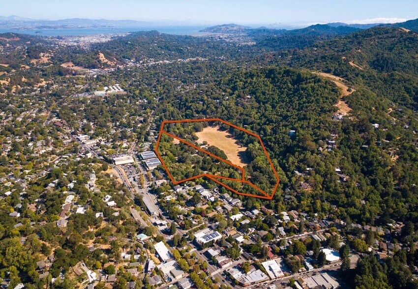 40 Pastori Ave, Fairfax, CA 94930