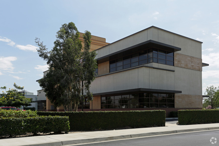 8047 Day Creek Blvd, Rancho Cucamonga, CA for lease - Building Photo - Image 3 of 5