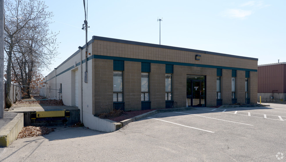 60 Minnesota Ave, Warwick, RI for lease - Building Photo - Image 3 of 18