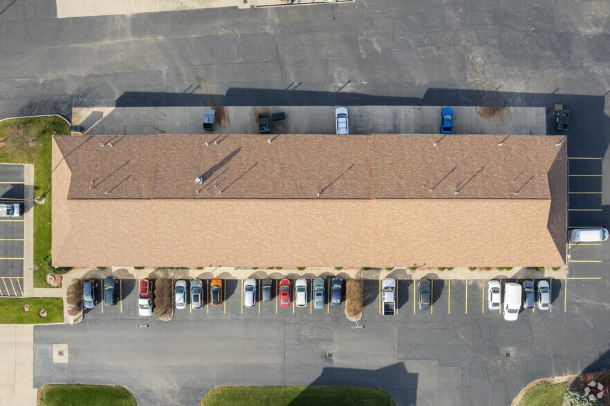887 Hampshire Rd, Stow, OH for lease - Aerial - Image 3 of 7