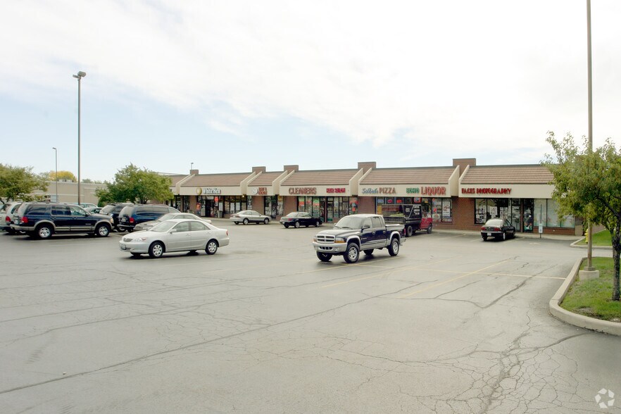 1420 W Army Trail Rd, Carol Stream, IL 60188