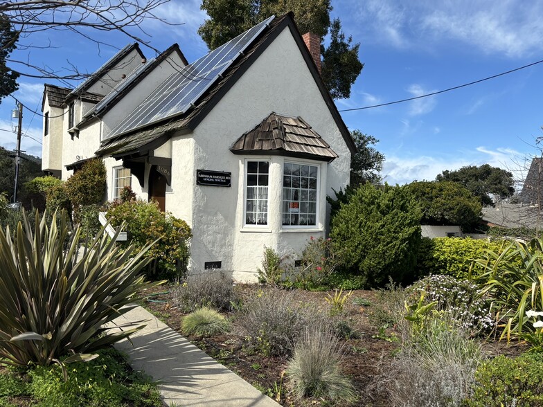 1084 Cass St, Monterey, CA for sale - Building Photo - Image 1 of 34