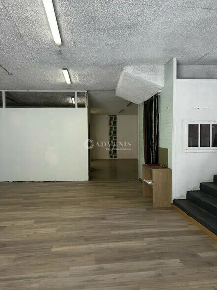 Retail in Lézignan-Corbières for lease - Interior Photo - Image 3 of 4