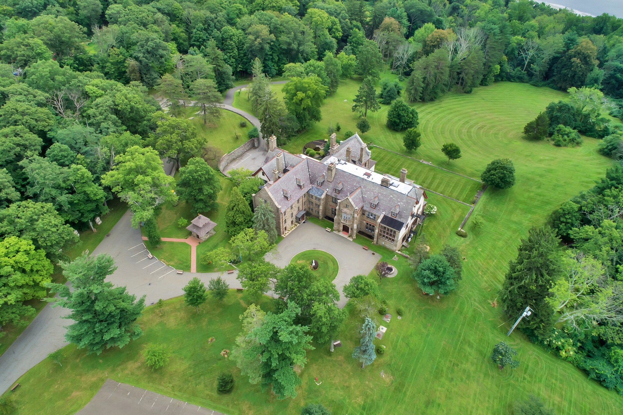 150 Sister Servants Ln, Sloatsburg, NY 10974 Table Rock Estate (St